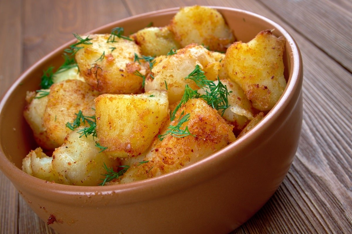 Рецепт картошки в банке. Aloo Jeera. Жареный картофель. Картофель приготовленный. Вареная картошка.